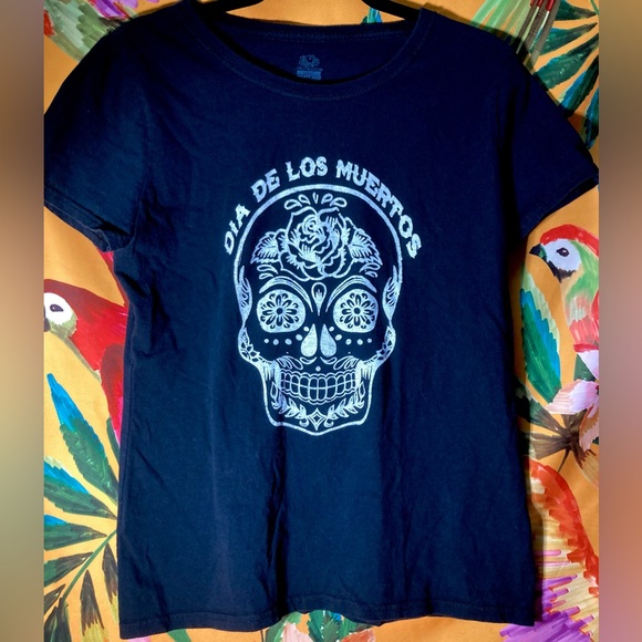 Hot Topic Tops - Vintage Halloween Day of the Dead Graphic T-shirt Size L